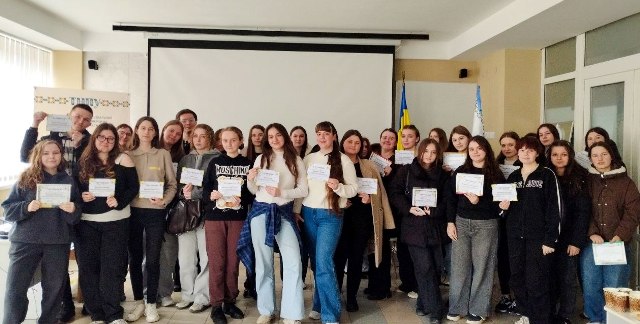  Фінальне фото на згадку.